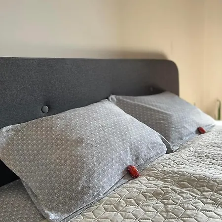 712 * Μπουργκάς